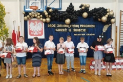 Uroczyste wręczenie nagród w Szkole Podstawowej w Jerzmanowej